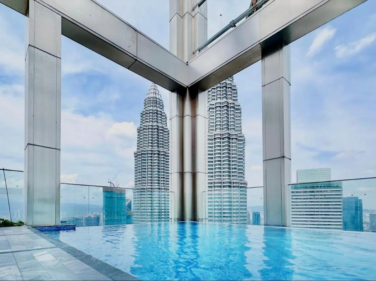 Tropicana Residence Klcc @ Roof Top Swimming Pool contacts